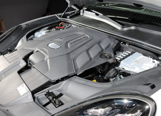 d_autohomecar__wKgH1FmmFgmANpFfAAf-Y82gofs238.jpg